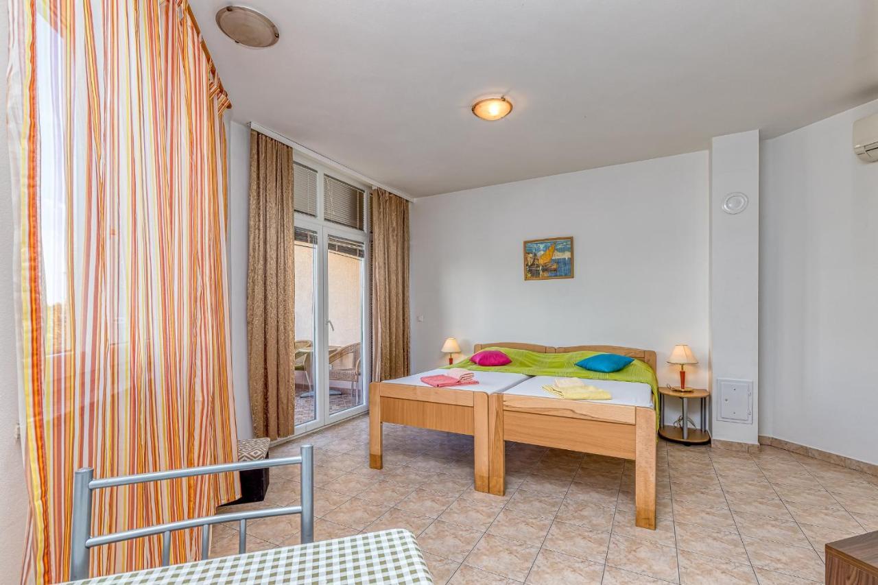 Sunrise Apartments Rovinj Eksteriør billede